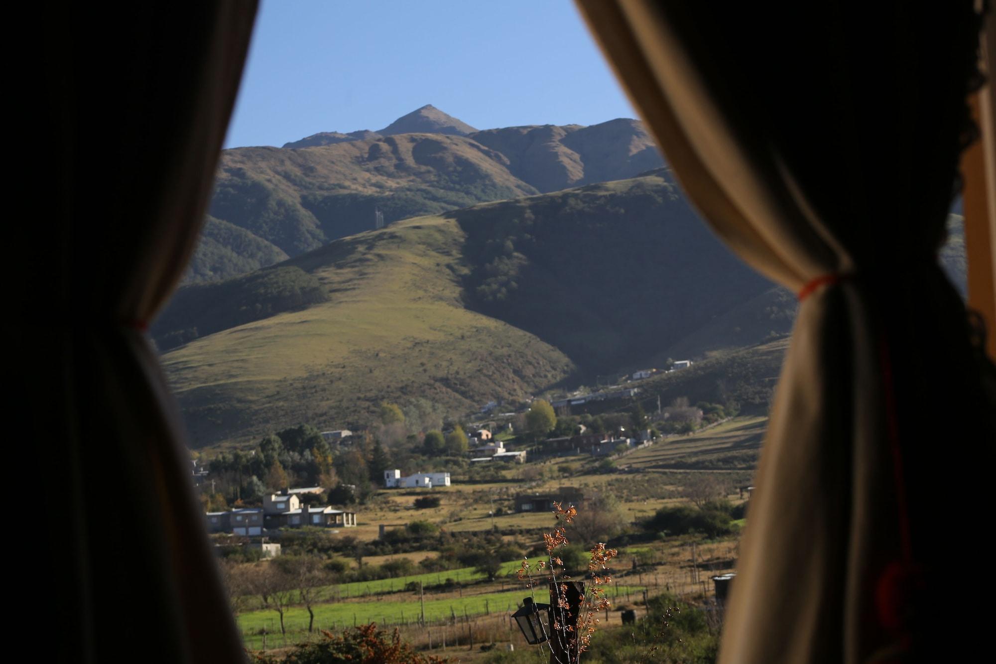 Posada La Guadalupe Tafí del Valle Exterior foto