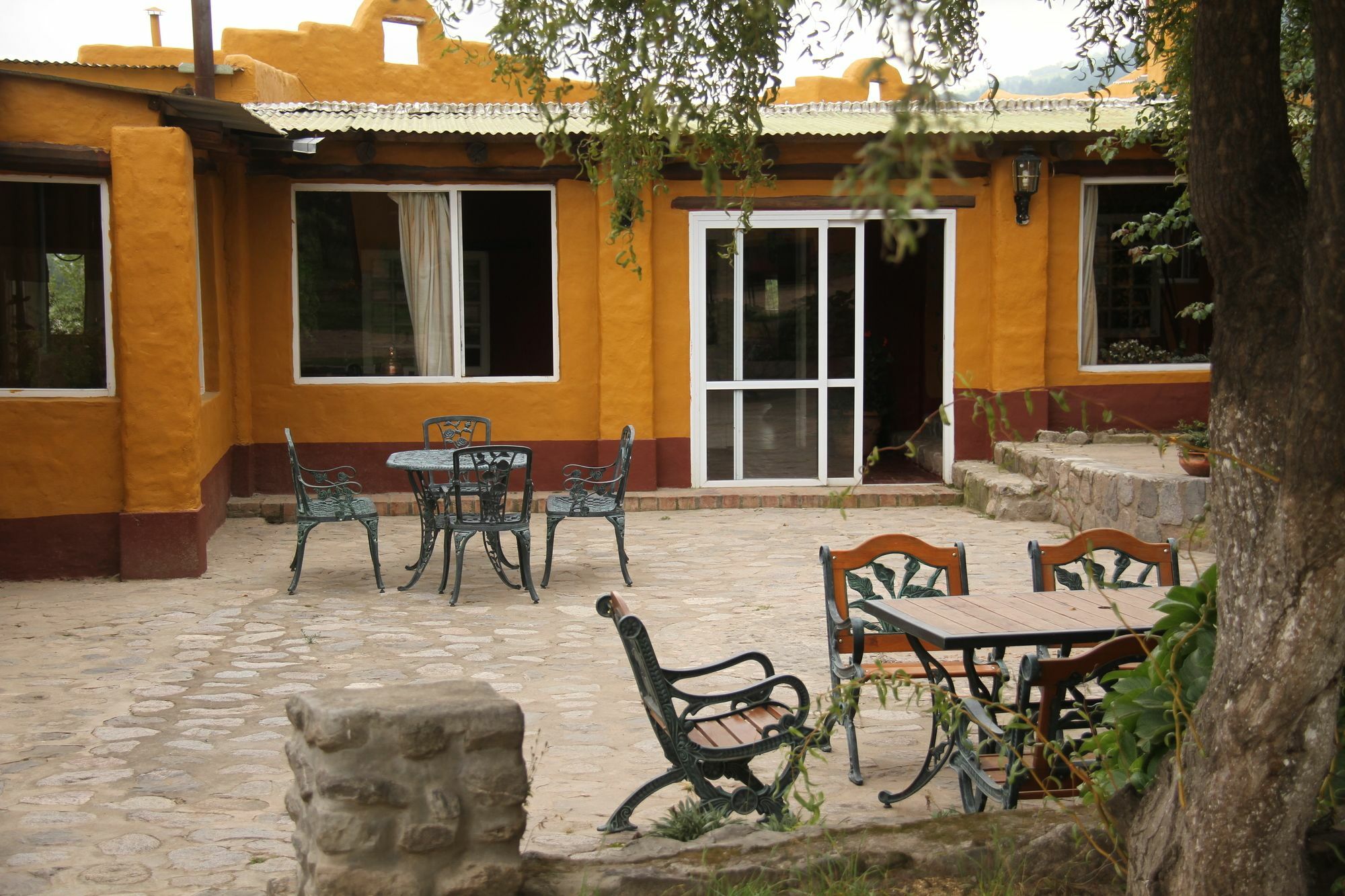 Posada La Guadalupe Tafí del Valle Exterior foto